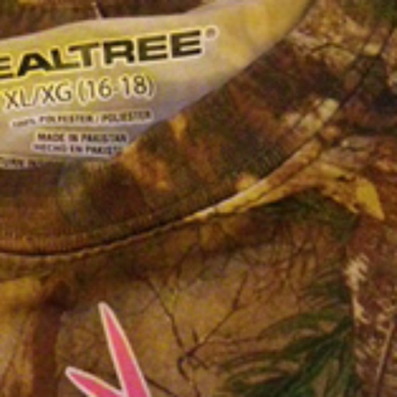 Xl Realtree soft tee - Picture 2 of 3